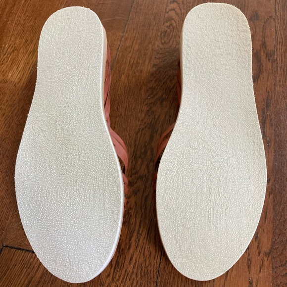 Bottomless Tan Leather Huarache Sandals - Picture 5 of 7